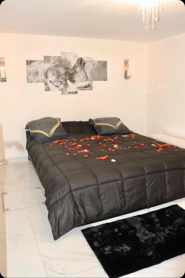 Love Room 吉法尔 外观 照片